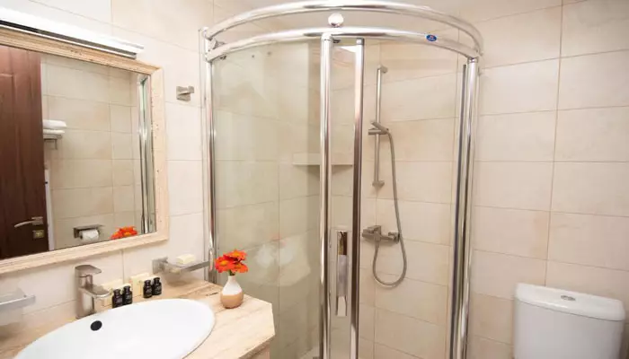 هتل کی ام ام تفلیس